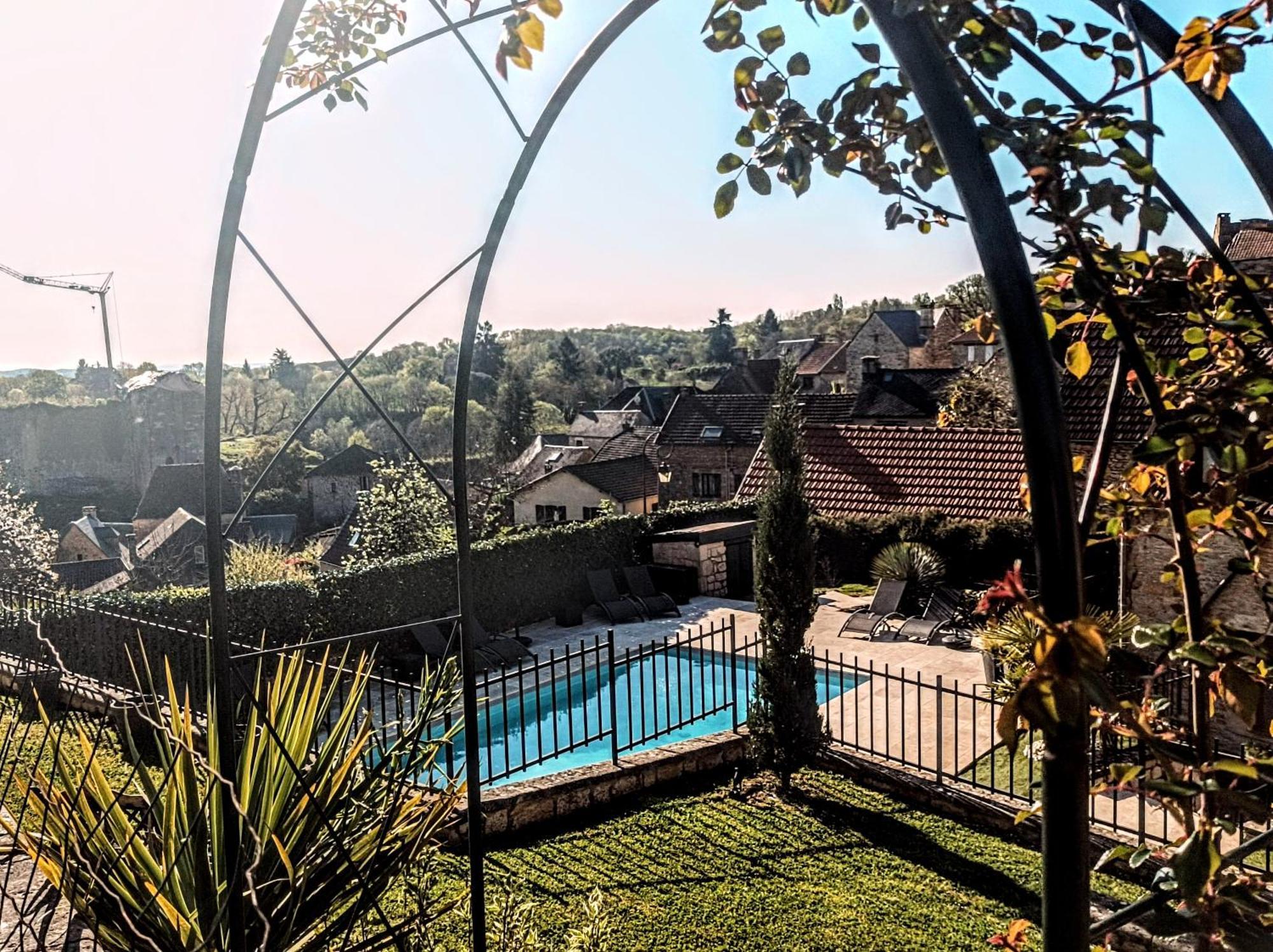 Le Clos De La Musardise - Gites De Charme Avec Piscine Chauffee Salignac Eyvigues Exterior foto